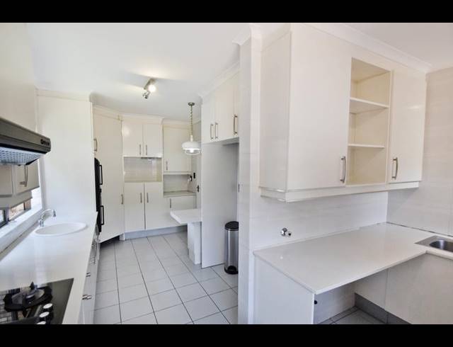 4 BEDROOM PROPERTY TO RENT IN BENMORE GARDENS